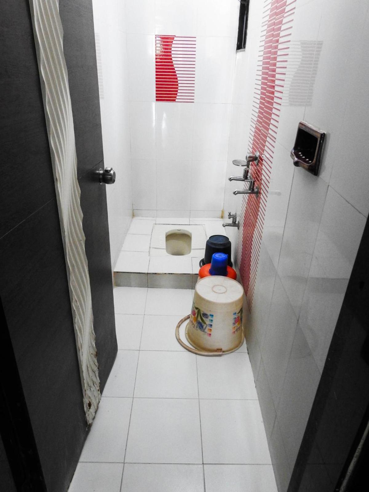 Hotel Shri Sai Darshan Shirdi Exteriör bild