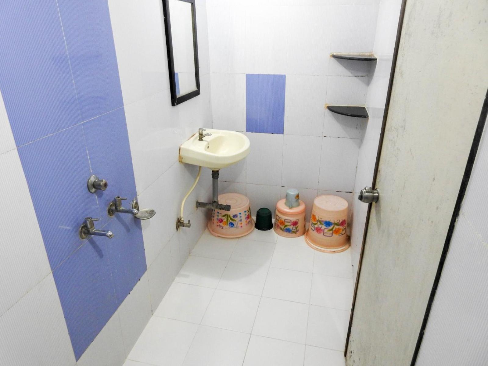 Hotel Shri Sai Darshan Shirdi Exteriör bild